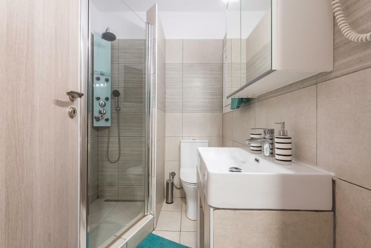 Stylish Luxury Near Acropolis At Neos Kosmos Metro Station