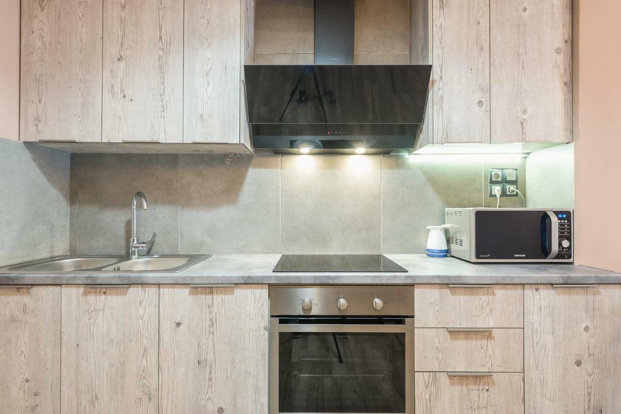 Stylish Luxury Near Acropolis At Neos Kosmos Metro Station Apartment *